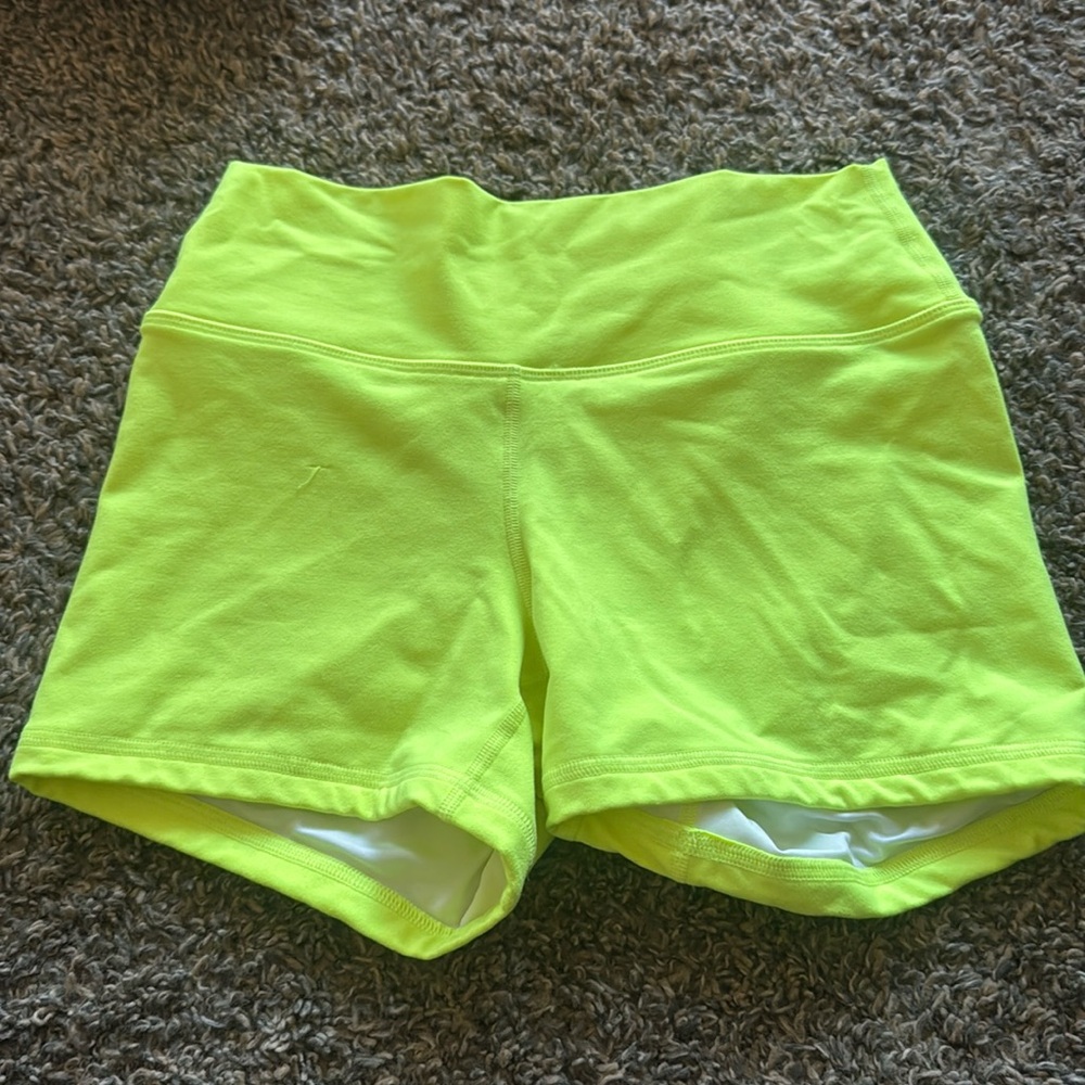 FLEO shorts